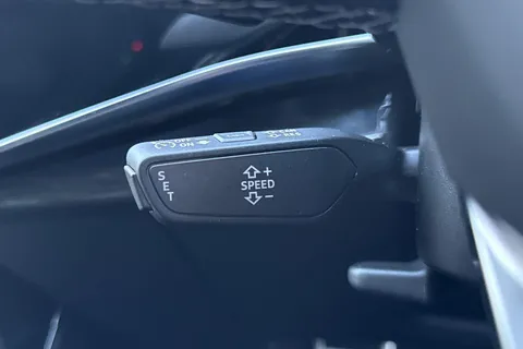 PX75XOD Audi Q8 50 TDI Quattro Black Edition 5dr Tiptronic Thumbnail #54