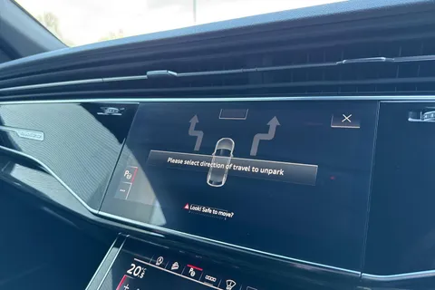 PX75XOD Audi Q8 50 TDI Quattro Black Edition 5dr Tiptronic Thumbnail #56