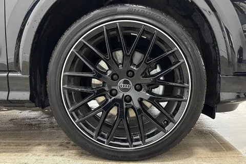 KT25XCF Audi Q2 Black Edition 35 TFSI 150 PS S tronic Thumbnail #5