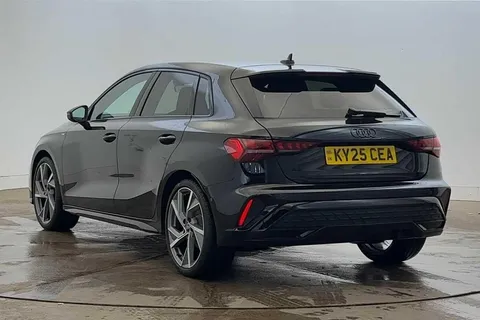 KY25CEA Audi A3 Black Edition 35 TFSI 150 PS S tronic Thumbnail #3
