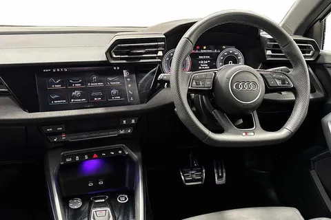 KT74WMZ Audi A3 Black Edition 35 TFSI  150 PS S tronic Thumbnail #2