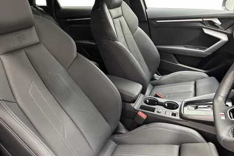 KY25CGV Audi A3 Black Edition 35 TFSI 150 PS S tronic Thumbnail #10