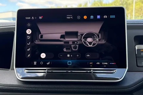 DF75TXW Volkswagen Crafter CR35 Panel van Commerce Plus LWB Maxi 140 PS 2.0 TDI 6sp Man - Camera/Step Thumbnail #18