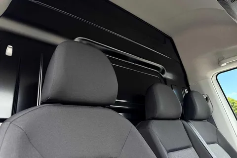 DF75TXW Volkswagen Crafter CR35 Panel van Commerce Plus LWB Maxi 140 PS 2.0 TDI 6sp Man - Camera/Step Thumbnail #20