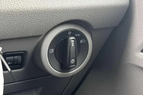 DE74PXJ Volkswagen Transporter 2.0 TDI 110 Startline Van Thumbnail #33