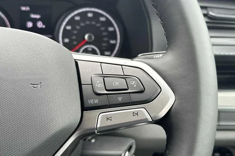 DE74PXJ Volkswagen Transporter 2.0 TDI 110 Startline Van Thumbnail #36