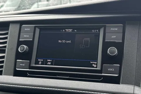 DE74PXJ Volkswagen Transporter 2.0 TDI 110 Startline Van Thumbnail #40