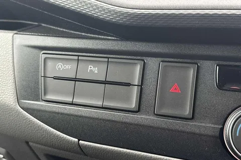 DE74PXJ Volkswagen Transporter 2.0 TDI 110 Startline Van Thumbnail #43