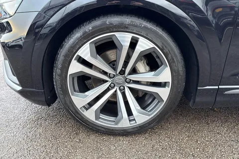 BT20CPZ Audi Q8 50 TDI Quattro S Line 5dr Tiptronic [Leather] Thumbnail #22