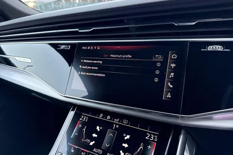 BT20CPZ Audi Q8 50 TDI Quattro S Line 5dr Tiptronic [Leather] Thumbnail #40