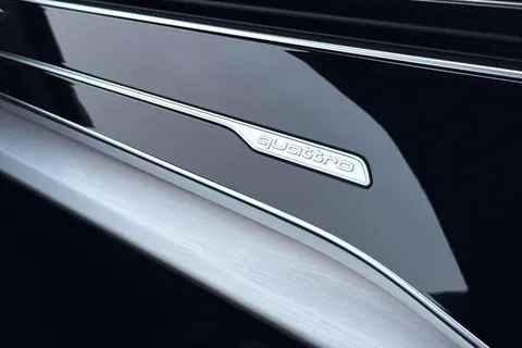 BT20CPZ Audi Q8 50 TDI Quattro S Line 5dr Tiptronic [Leather] Thumbnail #44