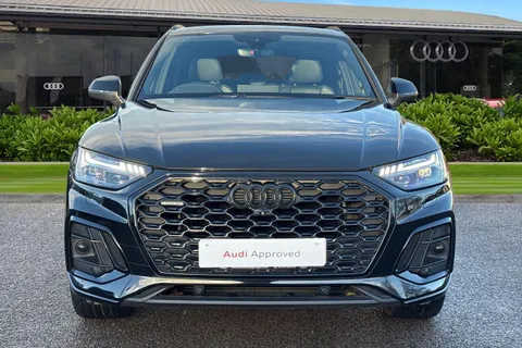 D44LLE Audi Q5 2.0 TDI 40 Edition 1 Sportback S Tronic quattro Euro 6 (s/s) 5dr Thumbnail #3