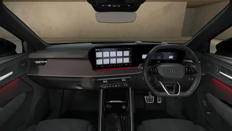  Audi Q3 2.0 TFSI Launch Edition Plus Sportback S Tronic quattro Euro 6 (s/s) 5dr Thumbnail #5