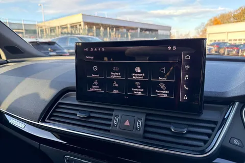 D44LLE Audi Q5 2.0 TDI 40 Edition 1 Sportback S Tronic quattro Euro 6 (s/s) 5dr Thumbnail #29