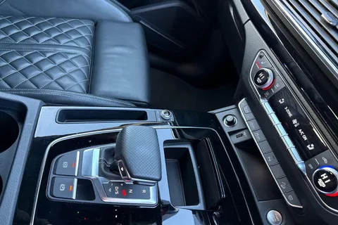 D44LLE Audi Q5 2.0 TDI 40 Edition 1 Sportback S Tronic quattro Euro 6 (s/s) 5dr Thumbnail #56