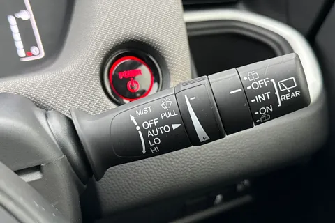 27 of 52 for HONDA JAZZ 1.5 i-MMD Hybrid Crosstar EX 5dr eCVT