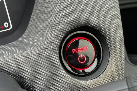 28 of 52 for HONDA JAZZ 1.5 i-MMD Hybrid Crosstar EX 5dr eCVT