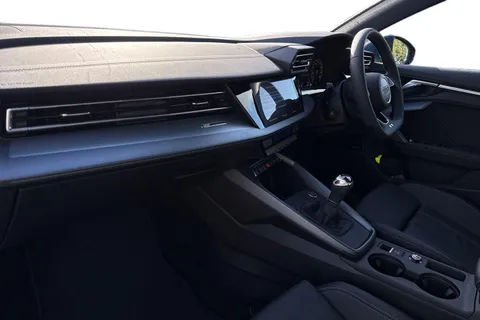 14 of 54 for Audi A3 1.5 TFSI S line Euro 6 (s/s) 4dr