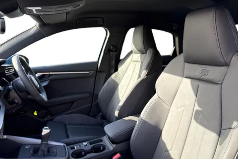 15 of 54 for Audi A3 1.5 TFSI S line Euro 6 (s/s) 4dr