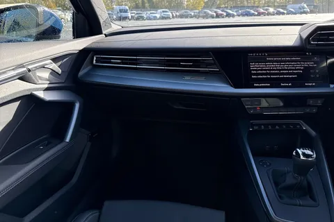 19 of 54 for Audi A3 1.5 TFSI S line Euro 6 (s/s) 4dr