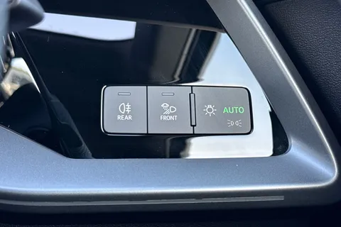 28 of 54 for Audi A3 1.5 TFSI S line Euro 6 (s/s) 4dr