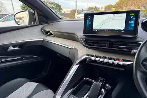 SD71LDY PEUGEOT 3008 1.6 13.2kWh GT e-EAT Euro 6 (s/s) 5dr Thumbnail #46