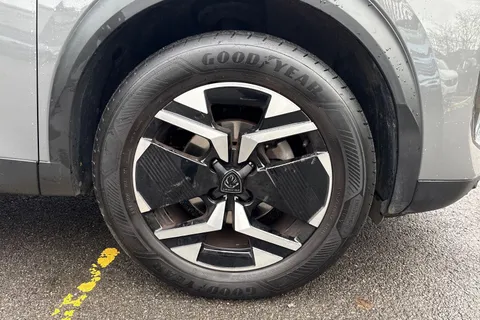 BL24WDZ PEUGEOT 2008 1.2 PureTech GT EAT Euro 6 (s/s) 5dr Thumbnail #21