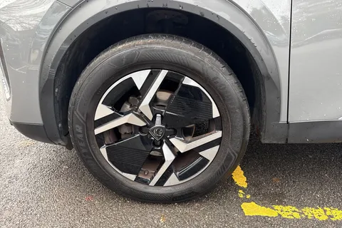 BL24WDZ PEUGEOT 2008 1.2 PureTech GT EAT Euro 6 (s/s) 5dr Thumbnail #22