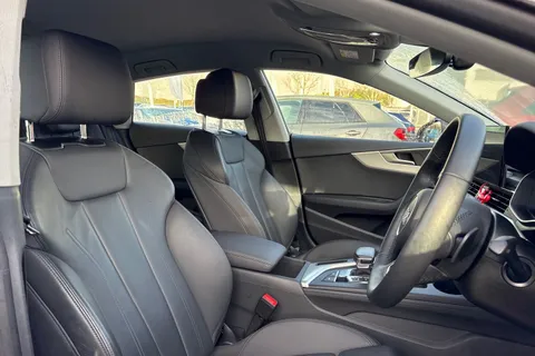 45 of 66 for Audi A5 Sport 35 TFSI 150 PS S tronic