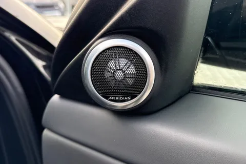 KP24OAJ Land Rover Range Rover Evoque 1.5 P300e Autobiography 5dr Thumbnail #24