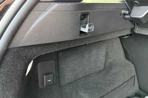 KP24OAJ Land Rover Range Rover Evoque 1.5 P300e Autobiography 5dr Thumbnail #27