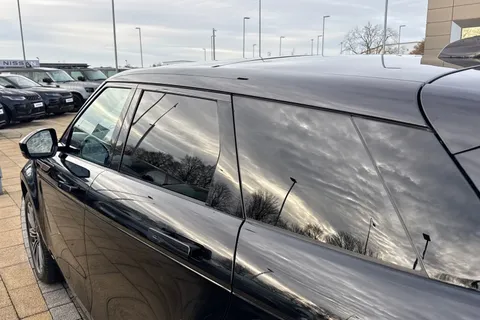 KP24OAJ Land Rover Range Rover Evoque 1.5 P300e Autobiography 5dr Thumbnail #33