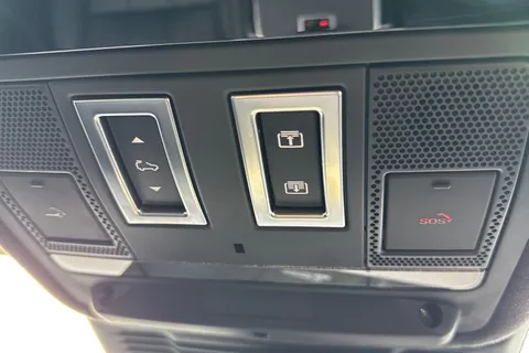 KP24OAJ Land Rover Range Rover Evoque 1.5 P300e Autobiography 5dr Thumbnail #44