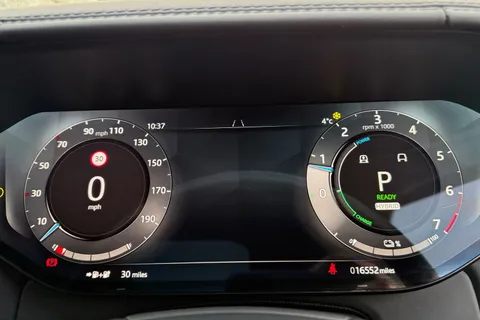 KY24BRX Land Rover Range Rover 3.0 P550e 38.2kWh Autobiography SUV 5dr Petrol Plug-in Hybrid Auto 4WD Euro 6 (s/s) (550 ps) Thumbnail #16