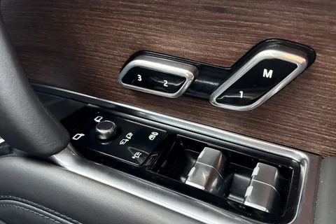 KY24BRX Land Rover Range Rover 3.0 P550e 38.2kWh Autobiography SUV 5dr Petrol Plug-in Hybrid Auto 4WD Euro 6 (s/s) (550 ps) Thumbnail #25