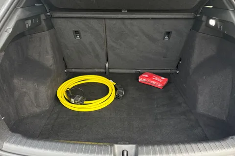 7 of 66 for Audi Q4 e-tron Q4 S line 40 e-tron 150,00 kW