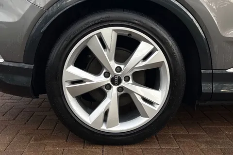 10 of 66 for Audi Q4 e-tron Q4 S line 40 e-tron 150,00 kW