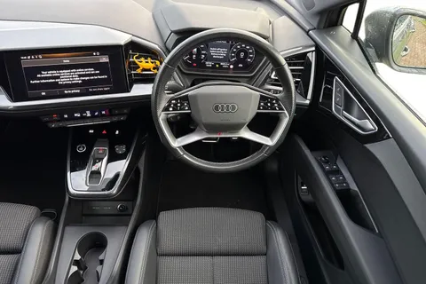 18 of 66 for Audi Q4 e-tron Q4 S line 40 e-tron 150,00 kW