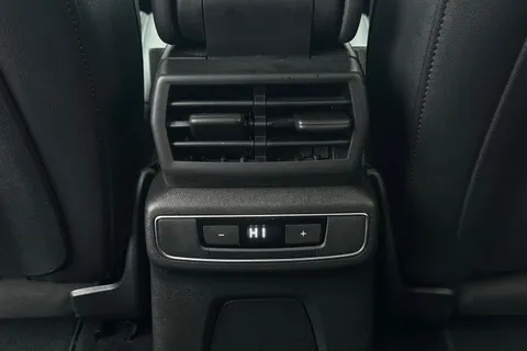 36 of 66 for Audi Q4 e-tron Q4 S line 40 e-tron 150,00 kW