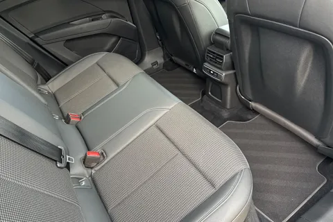 42 of 66 for Audi Q4 e-tron Q4 S line 40 e-tron 150,00 kW