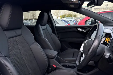 45 of 66 for Audi Q4 e-tron Q4 S line 40 e-tron 150,00 kW