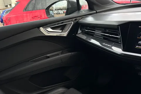 61 of 66 for Audi Q4 e-tron Q4 S line 40 e-tron 150,00 kW