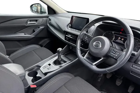 YB22KNS Nissan Qashqai 1.3 DiG-T MH Acenta Premium 5dr Thumbnail #7