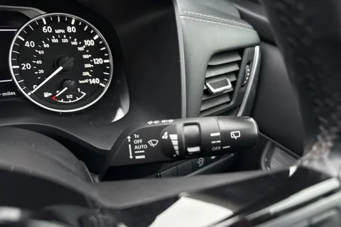 YB22KNS Nissan Qashqai 1.3 DiG-T MH Acenta Premium 5dr Thumbnail #40