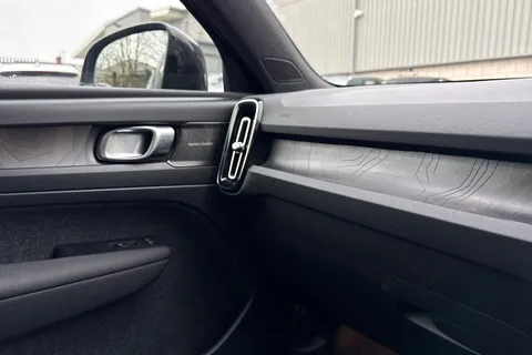 DX72LUL Volvo Xc40 1.5 T5 Recharge PHEV Ultimate Dark 5dr Auto Thumbnail #48