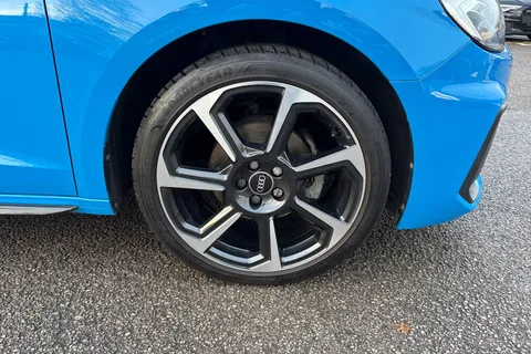 BD21EBU Audi A1 35 TFSI Black Edition 5dr S Tronic Thumbnail #9