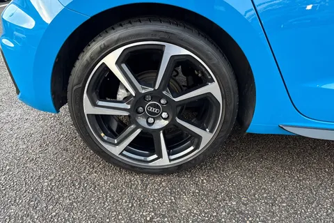 BD21EBU Audi A1 35 TFSI Black Edition 5dr S Tronic Thumbnail #10