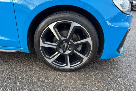 BD21EBU Audi A1 35 TFSI Black Edition 5dr S Tronic Thumbnail #11