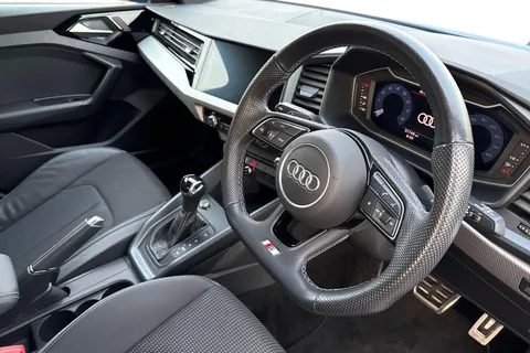 BD21EBU Audi A1 35 TFSI Black Edition 5dr S Tronic Thumbnail #13