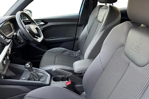 BD21EBU Audi A1 35 TFSI Black Edition 5dr S Tronic Thumbnail #15